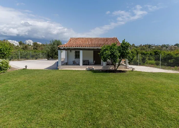 La Casa De Aguacates Entre Marbella, Benahavis Y Feriehus